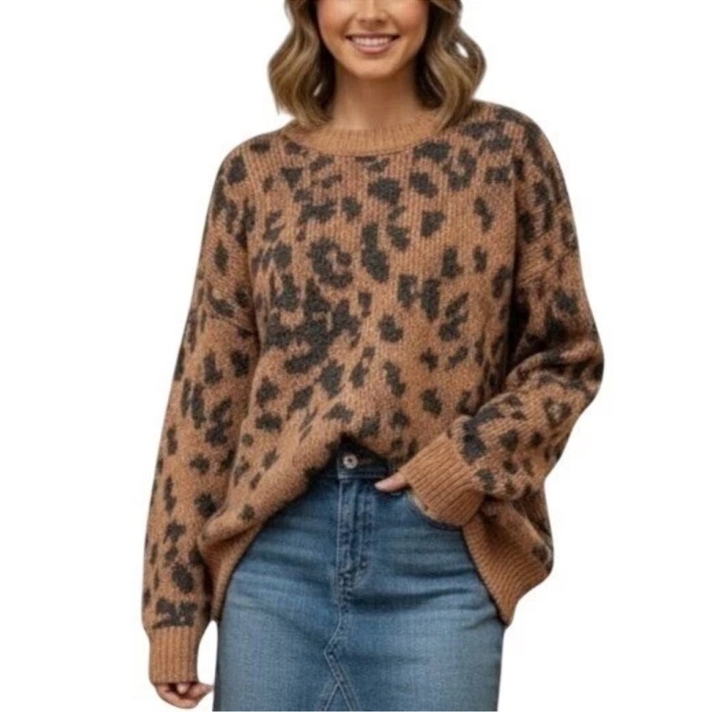 Aerie Leopard Oversized Animal Print Chunky Sweater Pullover